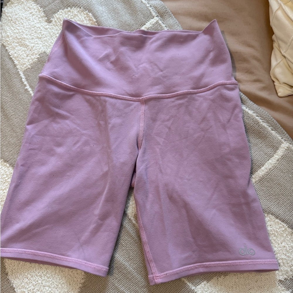 ALO Yoga Women's Lavender Bike Shorts